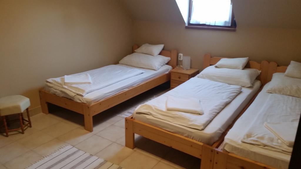 Szekely Vendeghaz Hotel Strigoniu Cameră foto